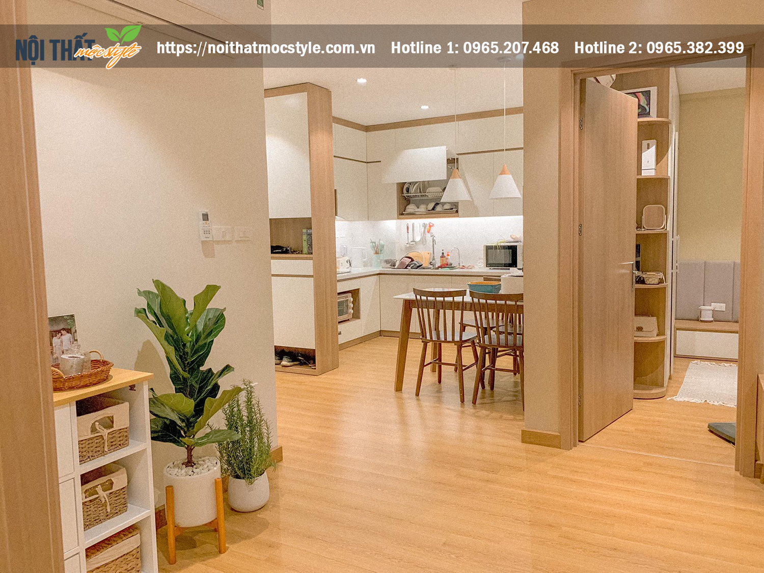 Không gian bếp nhìn từ phía cửa lớn