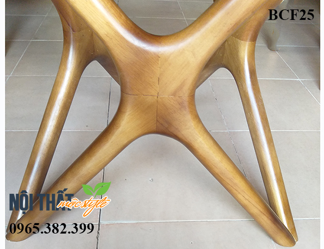 Cận cảnh bàn trà chân sao Cận cảnh bàn trà chân sao
