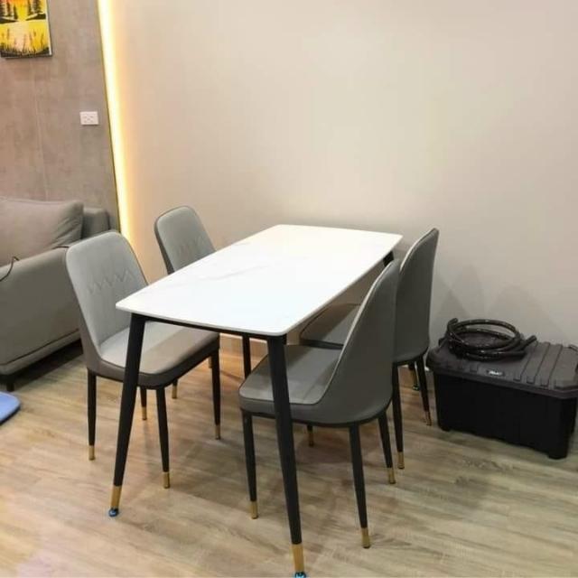 monet k0 tay Bộ bàn ăn mặt đá 4 ghế Monet không tay màu ghi sale còn 5.8 triệu/ bộ